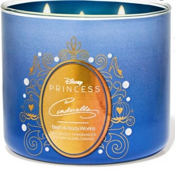 Disney Princess Cinderella Candle by Bath & Body Works - NIB - Picture 1 of 2